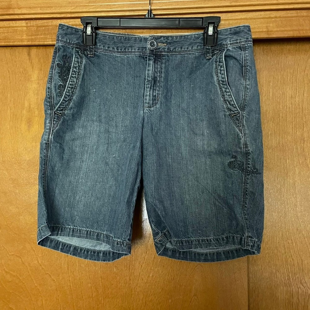 Eddie Bauer denim bermuda embroidered jean shorts size 8